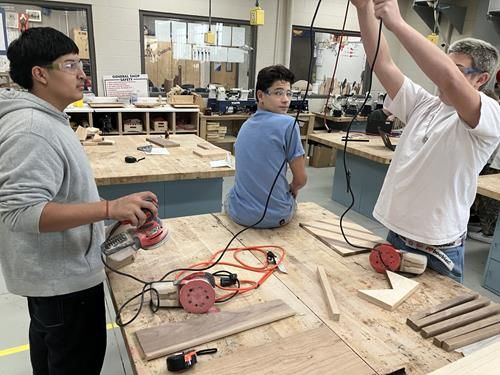 Students are hard at work Completing the Capstone Projects of the semester. We have some Designing and then creating custom Cutting Boards. While others are quickly laying out and framing their scale model buildings. 